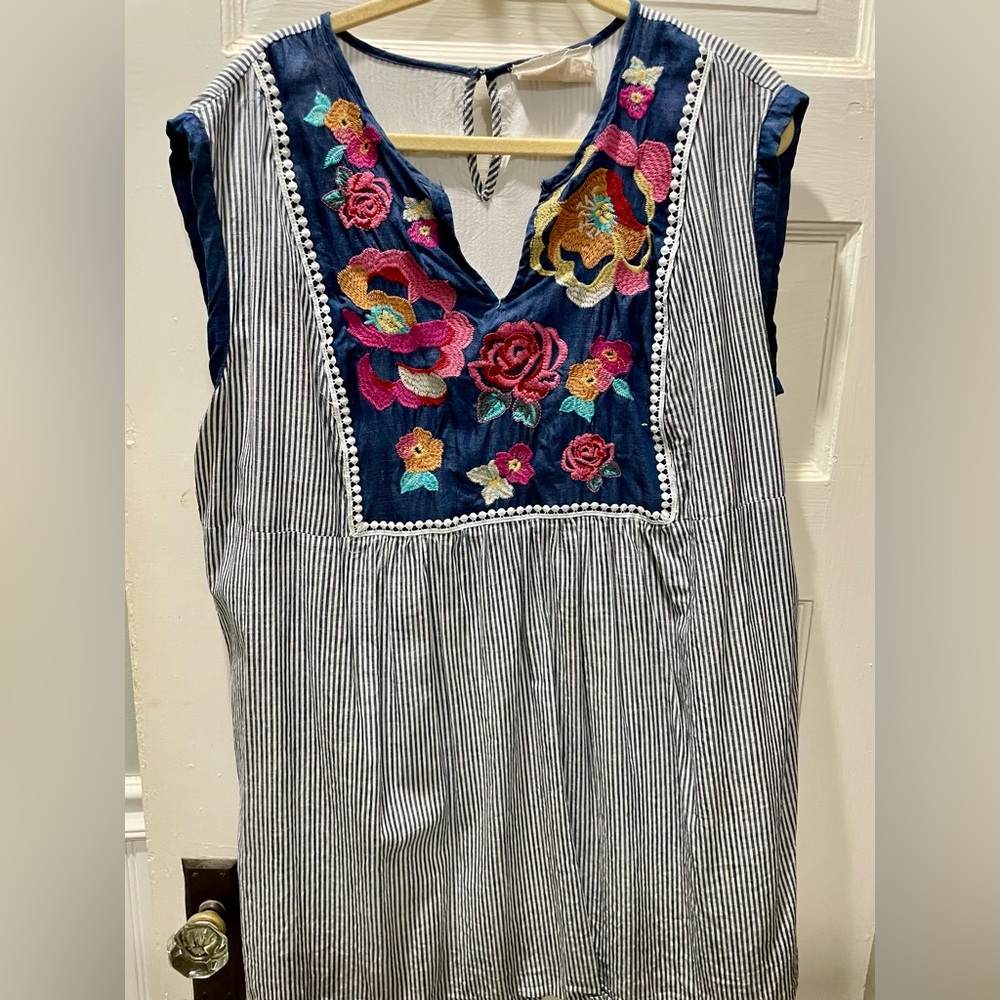 Savanna Jane Blue and Pink Embroidered Dress, size 1X - Picture 2 of 4